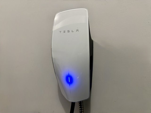 Tesla Wall Connector monitoring energy usage after finished charging